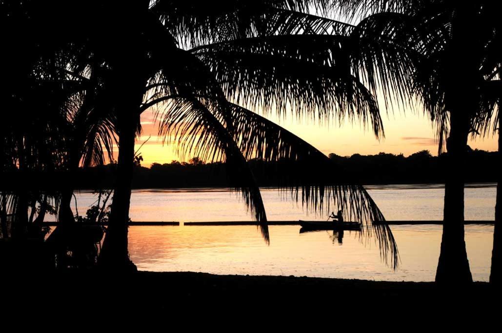 Overbridge River Resort Paramaribo Exterior photo